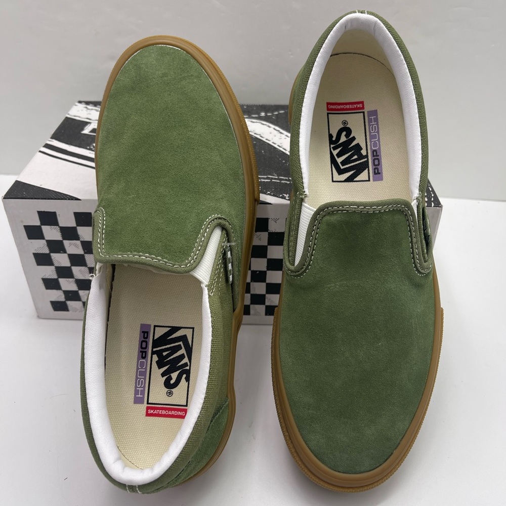 Vans • WMNS Suede Skate Slip-On
Green/Gum
VN0A2Z3117P Sneakers - Picture 10 of 16